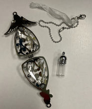 Load image into Gallery viewer, In Remembrance Anywhere Charm - Keepsake Urn - Butterfly
