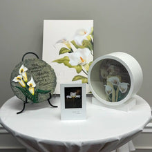 Load image into Gallery viewer, Everlasting Bloom