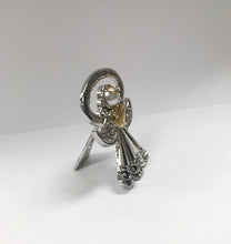 Load image into Gallery viewer, Traveling Bedside Angel - 1st Communion - Rhodium/18K Gold Plate - 2.5&quot;